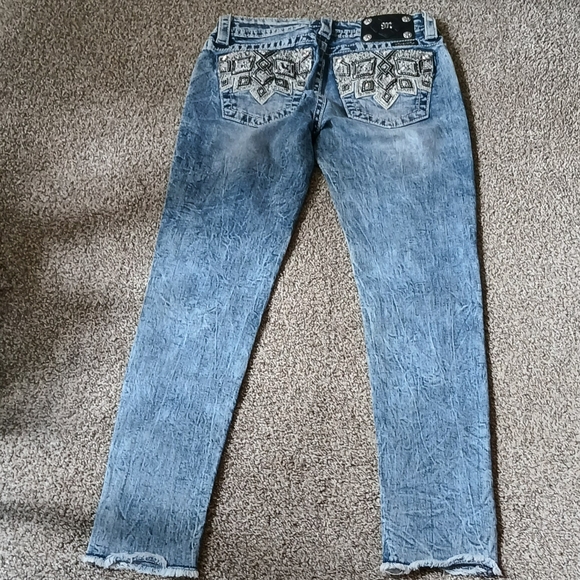 Miss Me Mid-Rise Signature Cuffed Skinny Embellished Denim Jeans Women's Size 26 - Picture 2 of 10